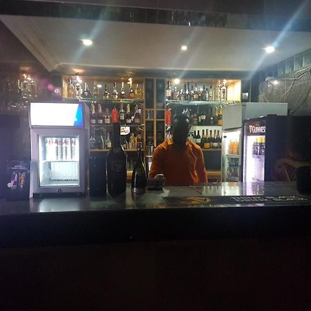 Chamcce Hotel Ajao Lagos Extérieur photo