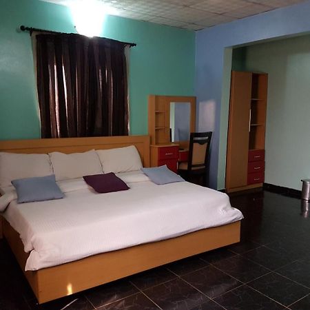 Chamcce Hotel Ajao Lagos Extérieur photo