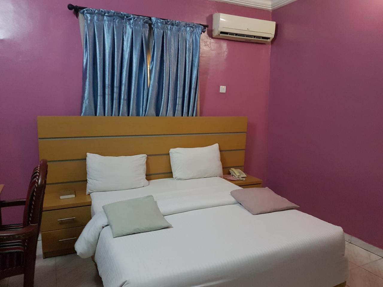 Chamcce Hotel Ajao Lagos Extérieur photo