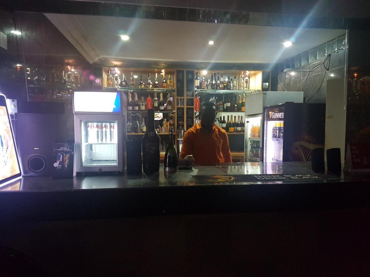 Chamcce Hotel Ajao Lagos Extérieur photo